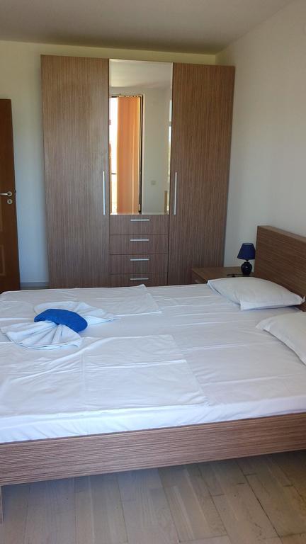 Sea Bedroom Apartments เนเซบาร์ ภายนอก รูปภาพ